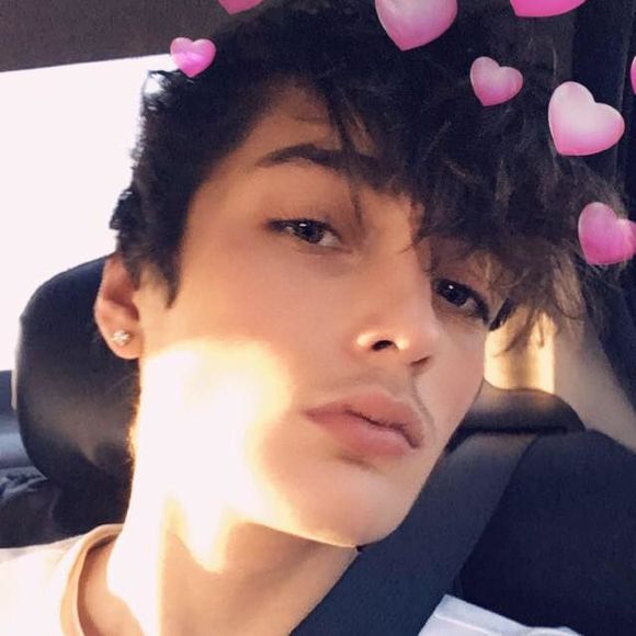 Meet your Posher, Ray - Picture 1 of 1